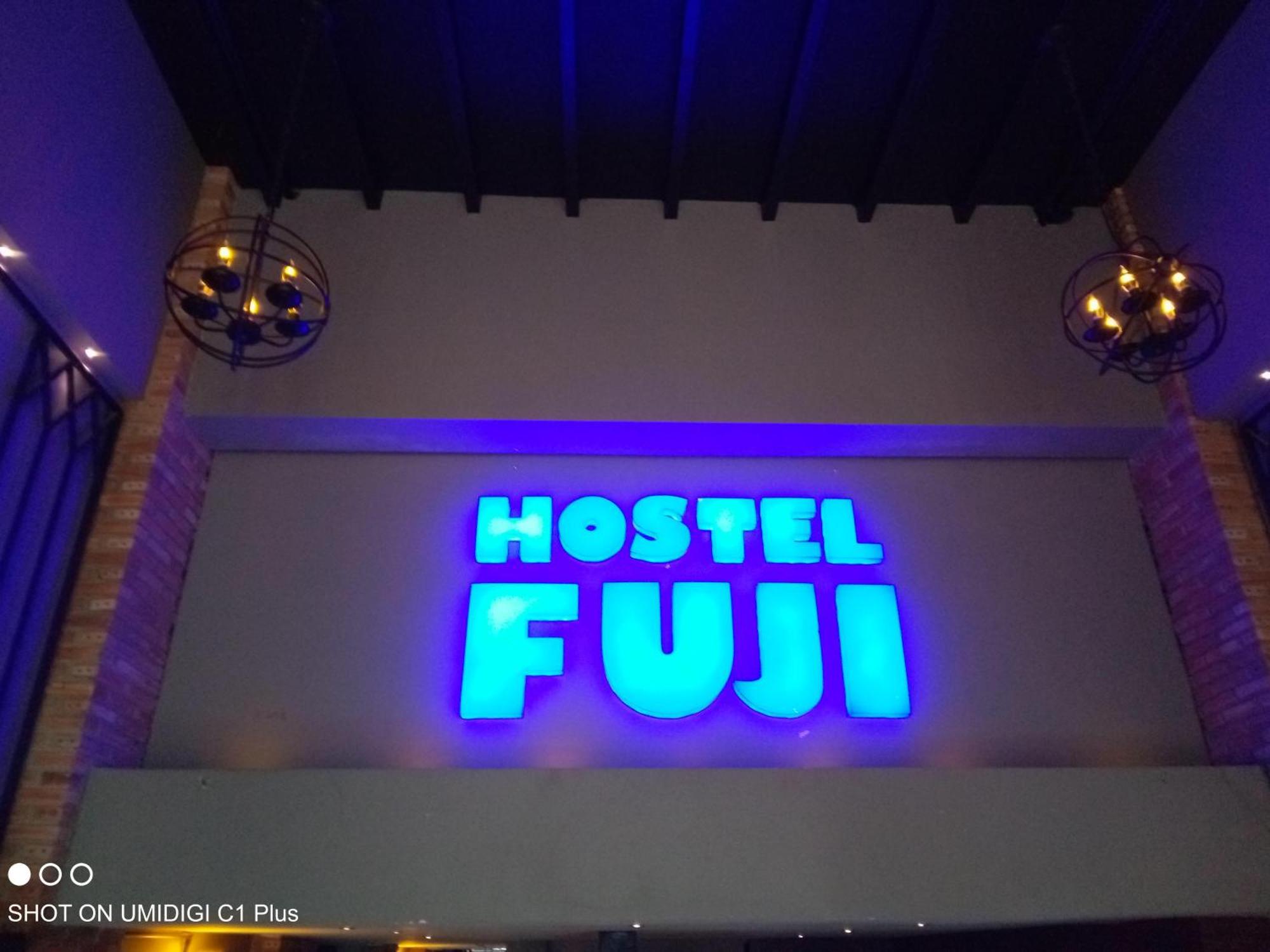 Hostel Fuji พนมเปญ ภายนอก รูปภาพ